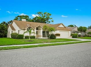 5005 Southern Pine Cir, Venice, FL 34293