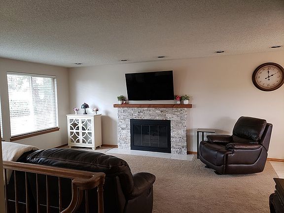 5th image of 108 Hillcrest Dr