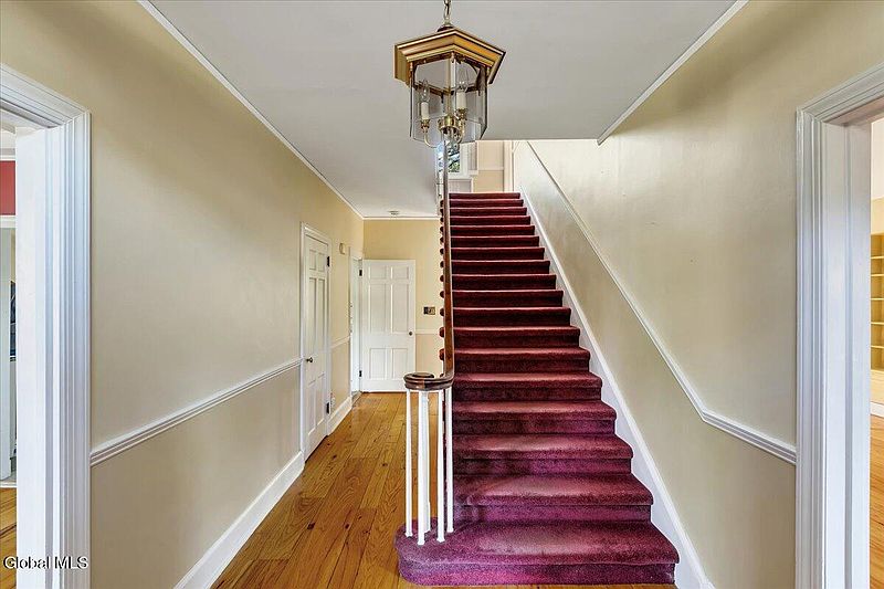 4th image of 233 Lenox Avenue
