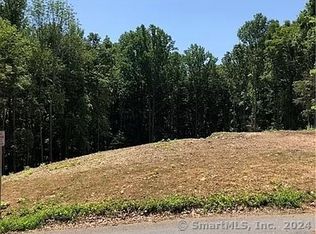 91 Freeborn Rd, Easton, CT 06612