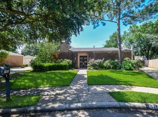 11914 Ashmead Dr, Houston, TX 77077