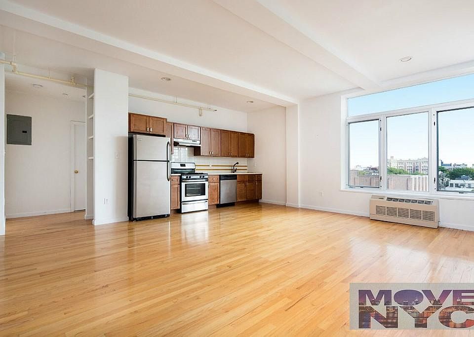 2nd image of 97 Grand Ave #33