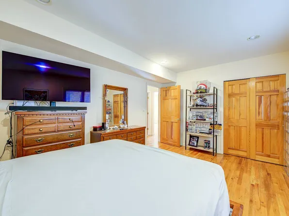 160-32 11th Avenue image 22 of 40