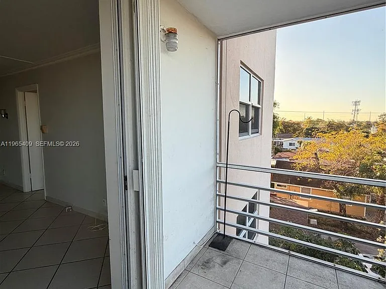 1830 Dixieanna St #406 — Photo 21