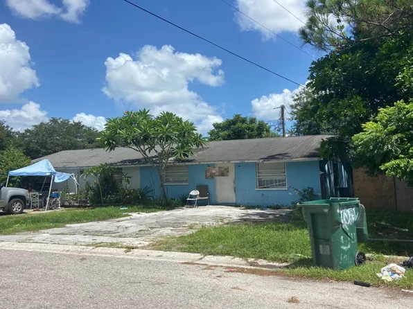 1015 58th Avenue Dr E, Bradenton, FL 34203