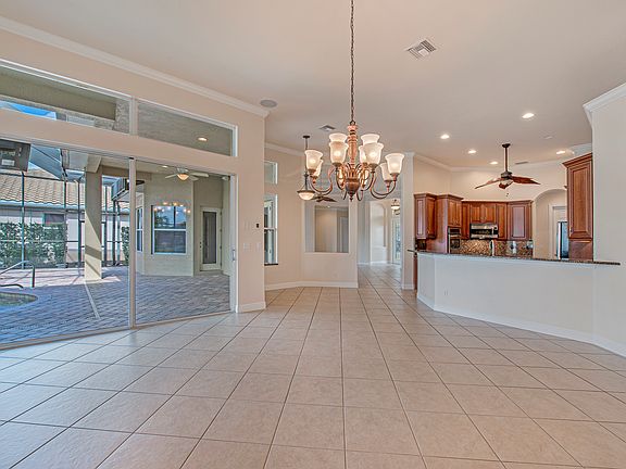 4th image of 19351 La Serena Dr