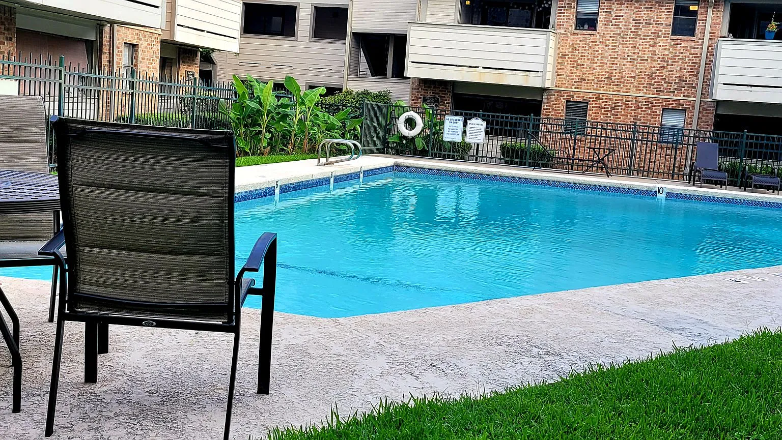 Ground-Floor 1-Bedroom Condo in Gated Community with Pool Access — Photo 2