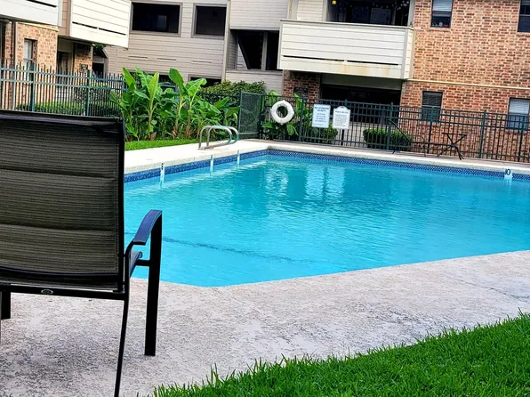 2500 Burleson Rd APT 209, Austin, TX 78741