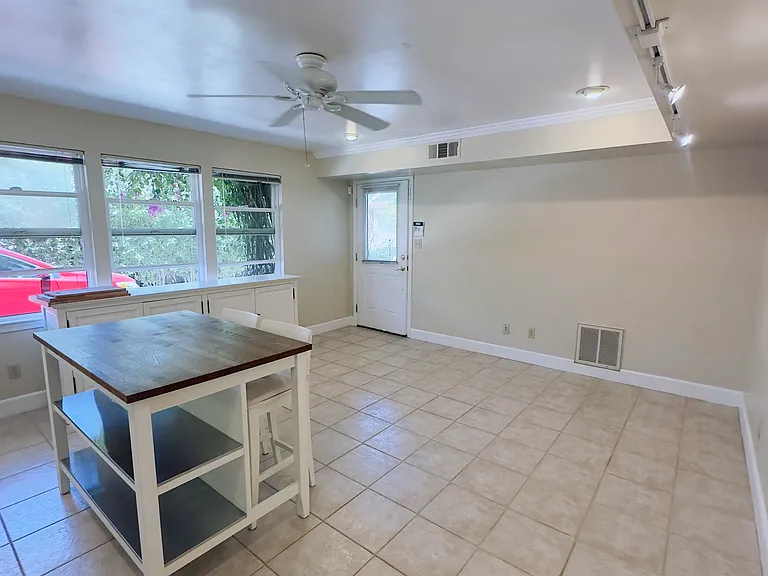4835 P St #B — Photo 15