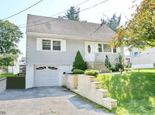 50 Colfax Rd, Wayne, NJ 07470