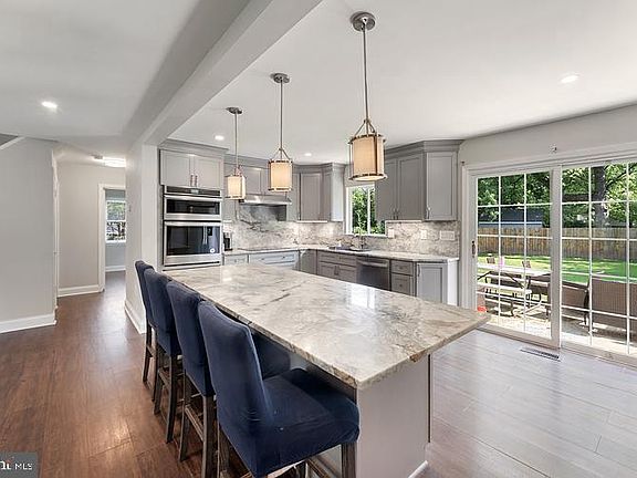 4th image of 2711 Keyport Ln
