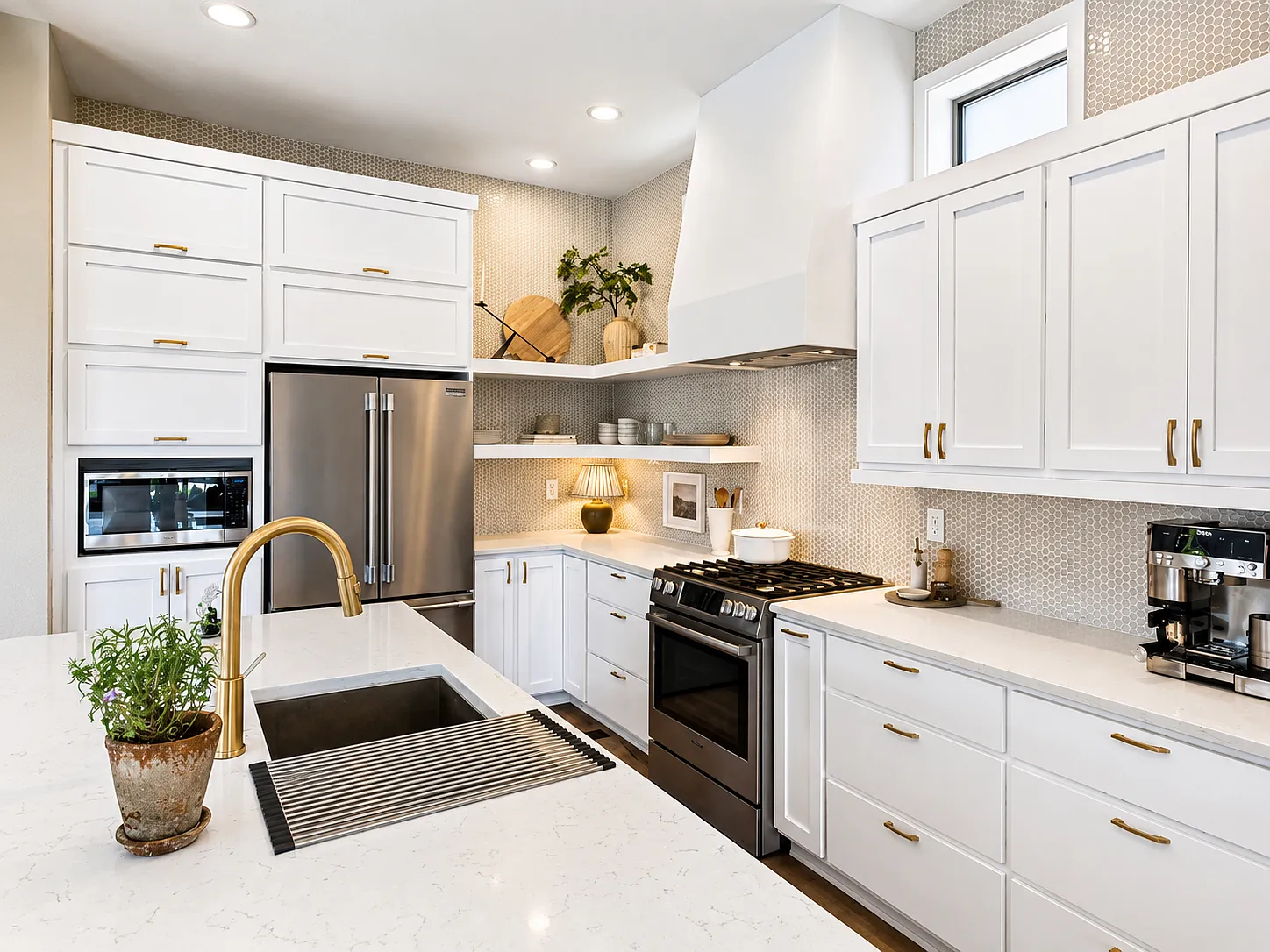 4 bed, 3158 sqft, $4,200 — Photo 4