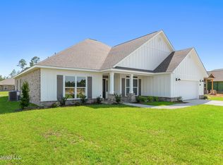 17081 River Hills Dr, Gulfport, MS 39503