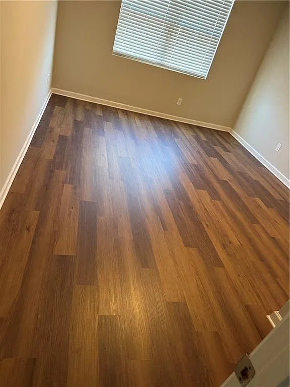 5 bed, 4.0 bath, 2880 sqft, $2,800 — Photo 4