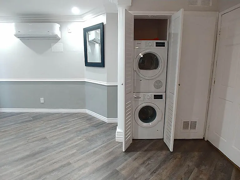 Village Beesan Condos — Photo 13