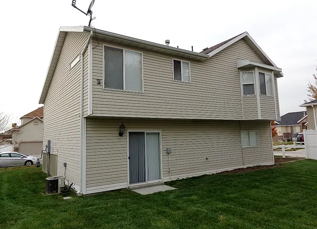 1836 N Stallion Ln — Photo 10