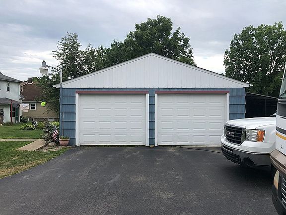 Two-Car Detached Garage