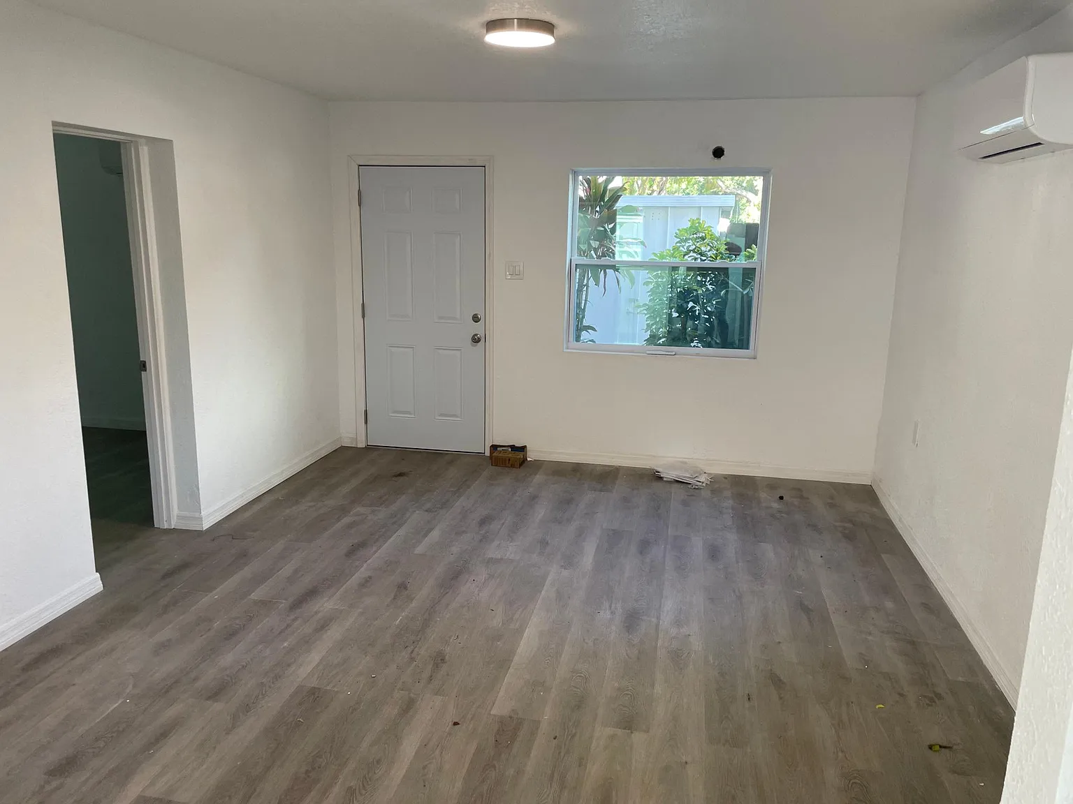 2 bed, 610 sqft, $1,700 — Photo 2