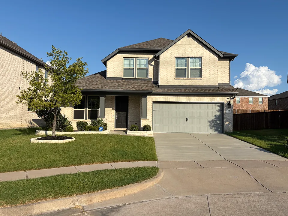 1877 Arbor Dr