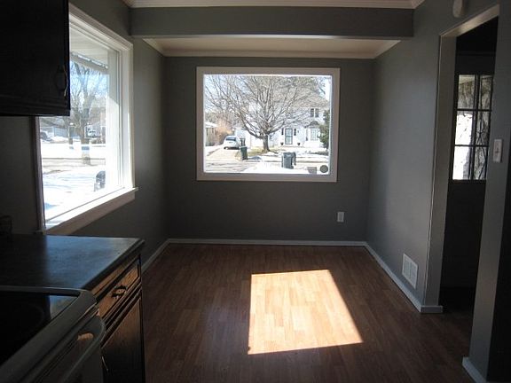 4th image of 1710 Wilber St