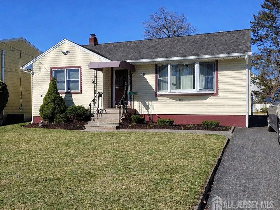 1st image of 99 Elmhurst Ave