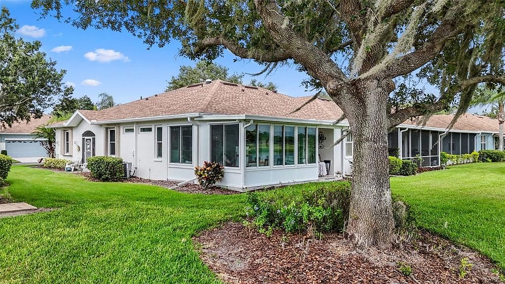 1207 Huntington Greens Dr