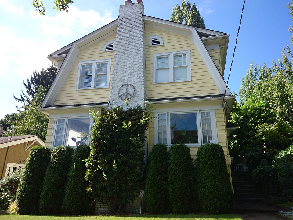 1st image of 813 E Gwinn Pl