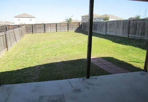 5726 Hickory Cyn — Photo 3