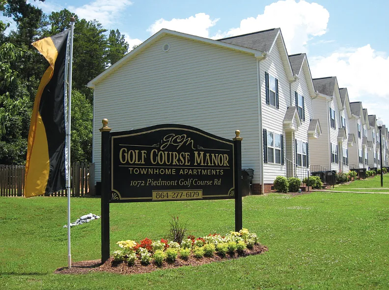 Golf Course Manor — Photo 1