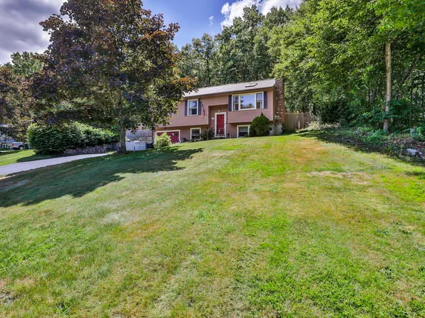 49 Fairway Drive, Merrimack, NH 03054
