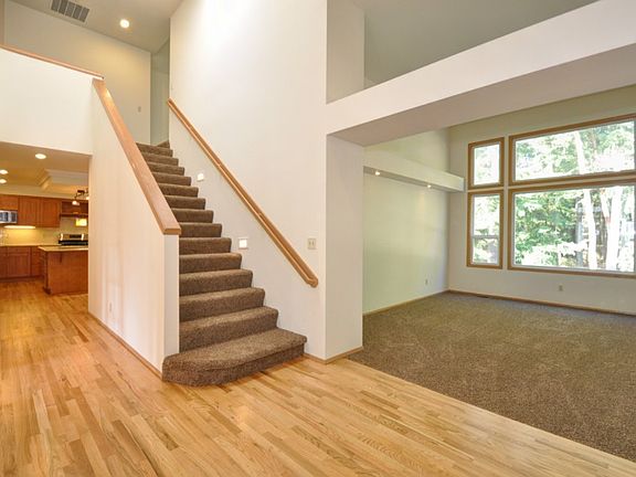 4th image of 12767 Plateau Cir NW