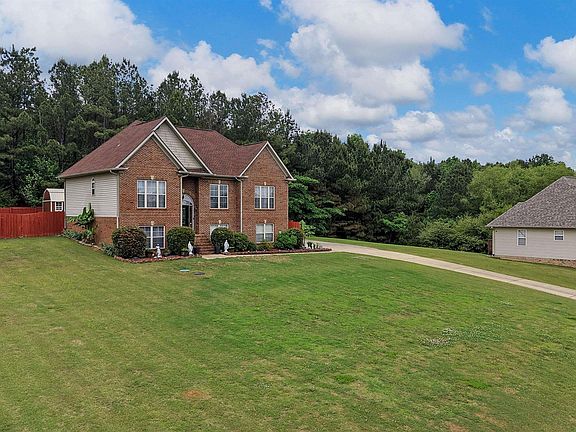 4th image of 715 Ridgefield Way