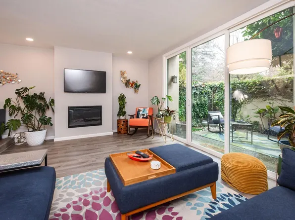 898 Woodside Ln E #E3, Sacramento, CA 95825