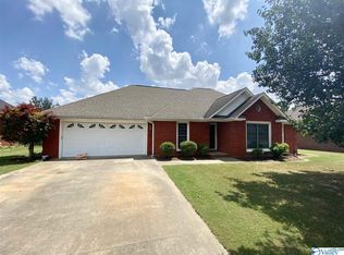 2704 Ashville Dr SW, Decatur, AL 35603