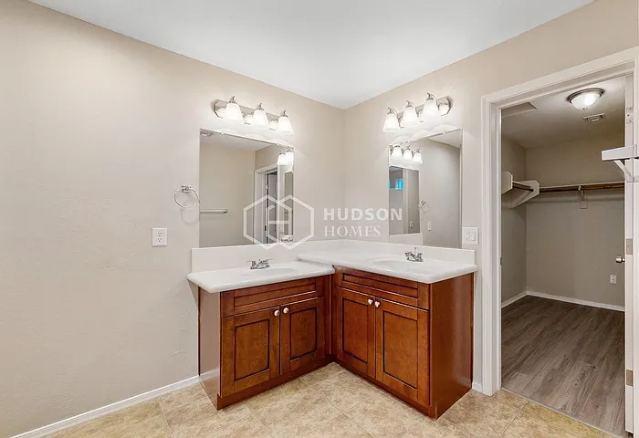 8107 S 5th Ave — Photo 14