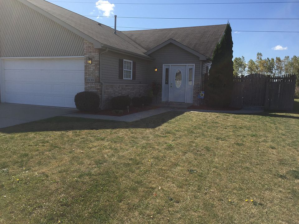 1st image of 1939 W 86th Ln