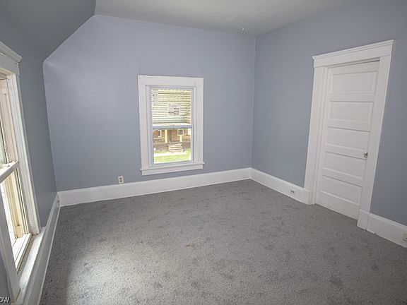 2nd image of 1215 E 113th St