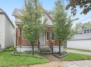 636 Crosby St NW, Grand Rapids, MI 49504