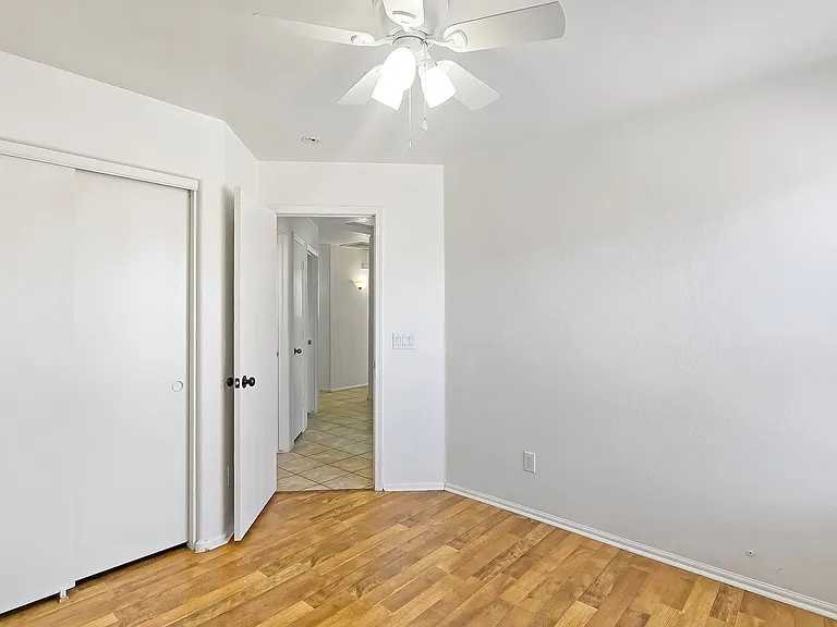 1221 N 161st Ave — Photo 19