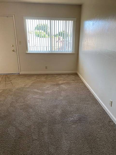 1st image of 224 Eastside Dr #5