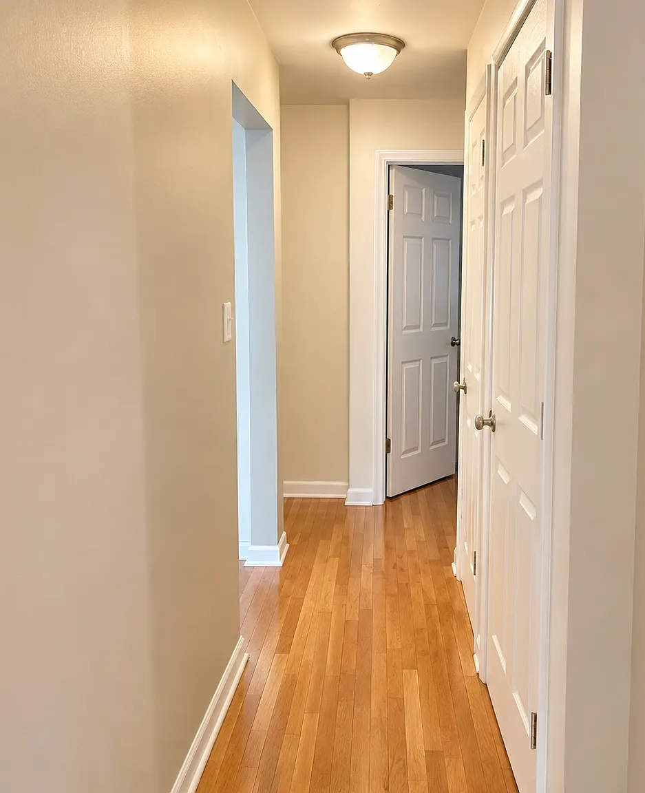 2 bed, 1000 sqft, $1,700 — Photo 4