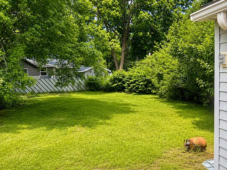 435 Gifford Rd #1 — Photo 6