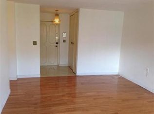 216 Saint Paul St APT 301, Brookline, MA 02446