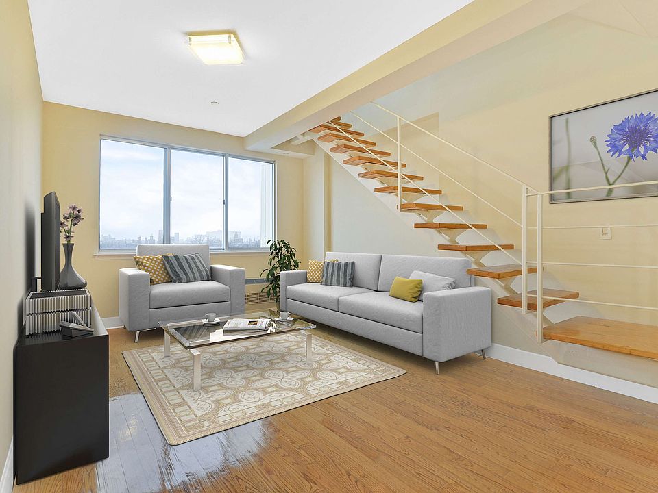 2nd image of 756 Myrtle Ave APT 2D
