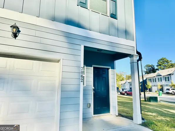 7062 Mimosa Blf, Lithonia, GA 30038