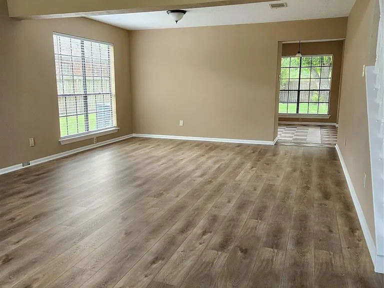 14562 Oak Chase Dr — Photo 19