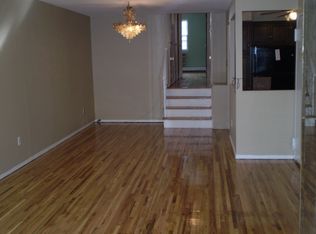 219 Bay Ridge Pkwy, Brooklyn, NY 11209