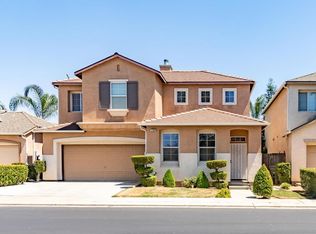1783 N Mont Blanc Ln, Clovis, CA