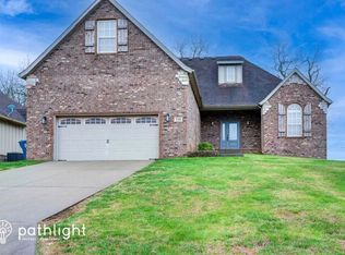 2106 E Robin St, Ozark, MO 65721