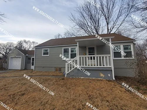 9366 E 64th Ter Photo 1